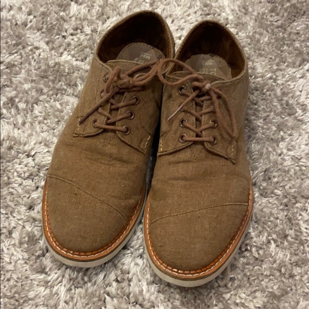 Toms